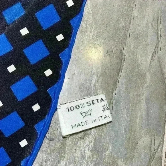 Vintage Tiffany & Co large silk floral scarf - Picture 6 of 8